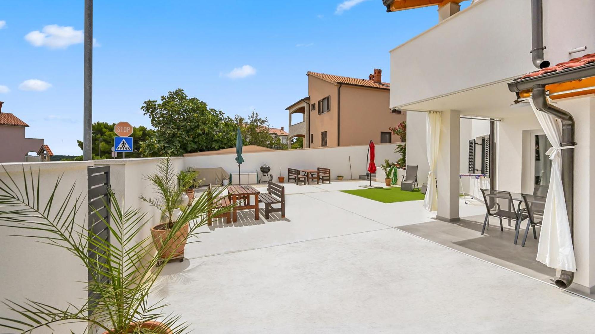 Casa Mira Apartments Ližnjan Екстериор снимка