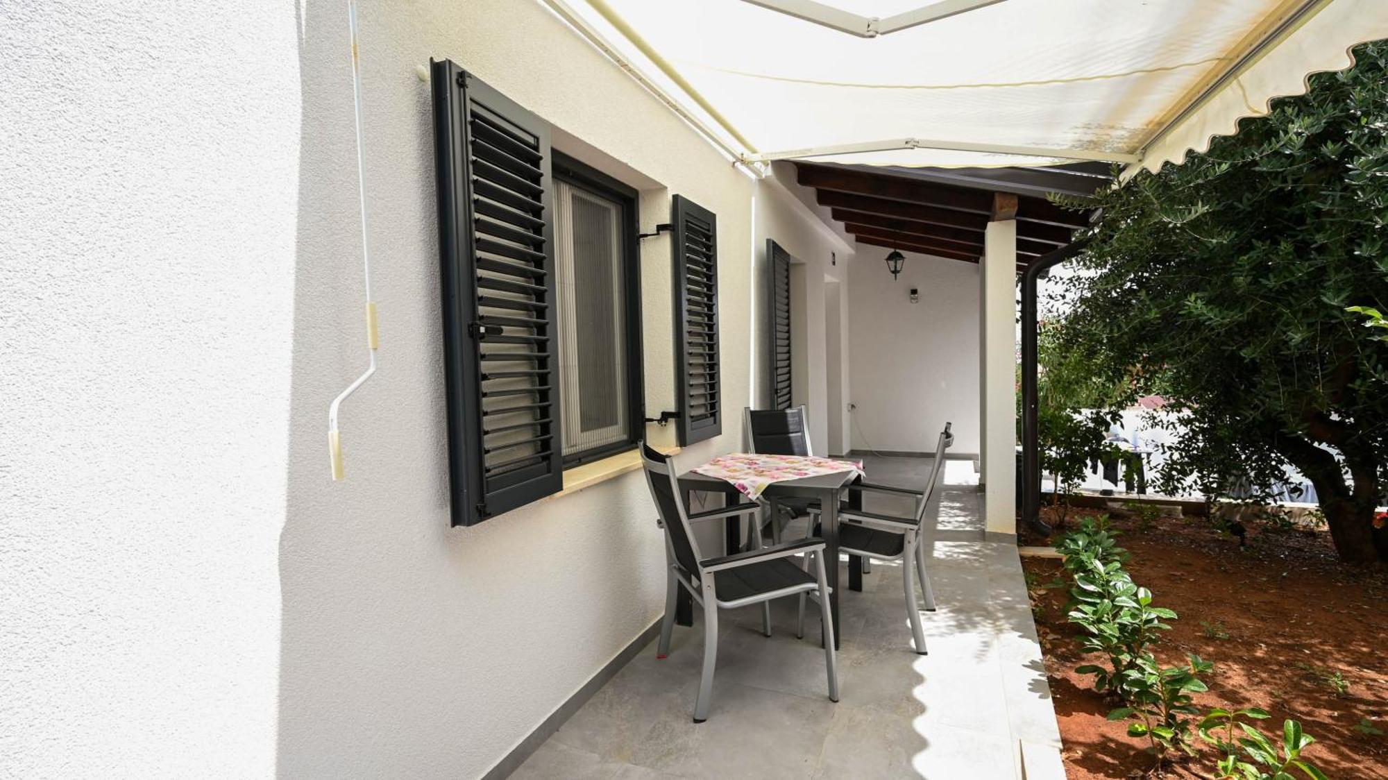Casa Mira Apartments Ližnjan Екстериор снимка